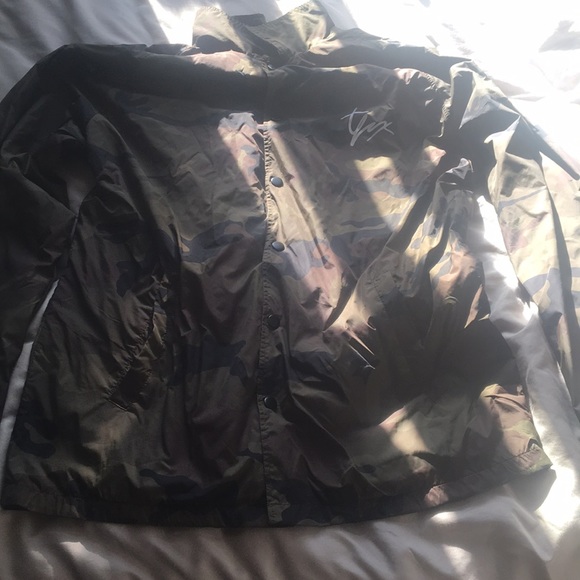 TFox Brand Green Camouflage Windbreaker - Picture 2 of 4
